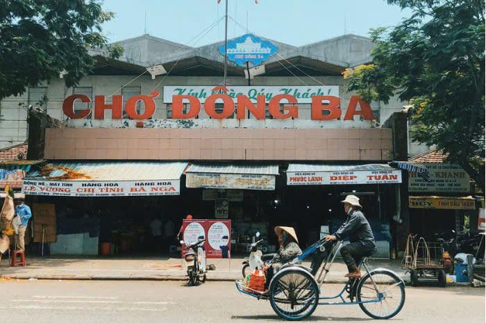 Dong Ba Market